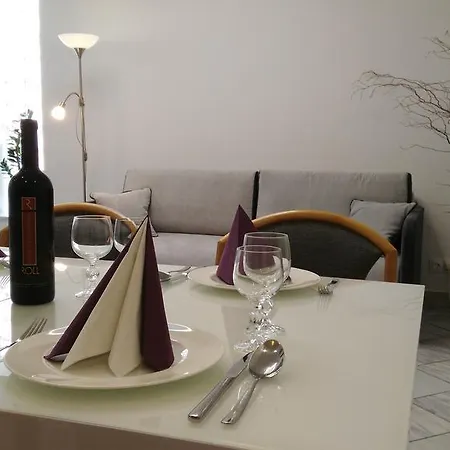 Apartament Fueredi Haz Apartman