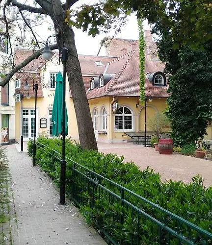 Füredi Ház Apartman * Sopron